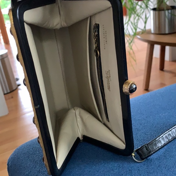 Bags by Supreme Vintage Leather Bag - Picture 13 of 16